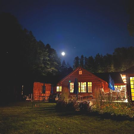 Hotel Haliburton Post House Minden Exterior foto