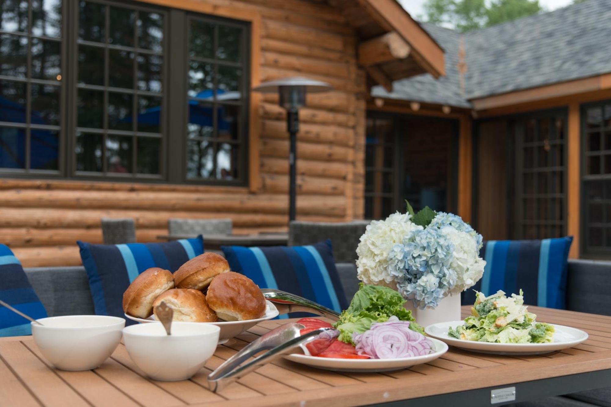 Hotel Haliburton Post House Minden Exterior foto