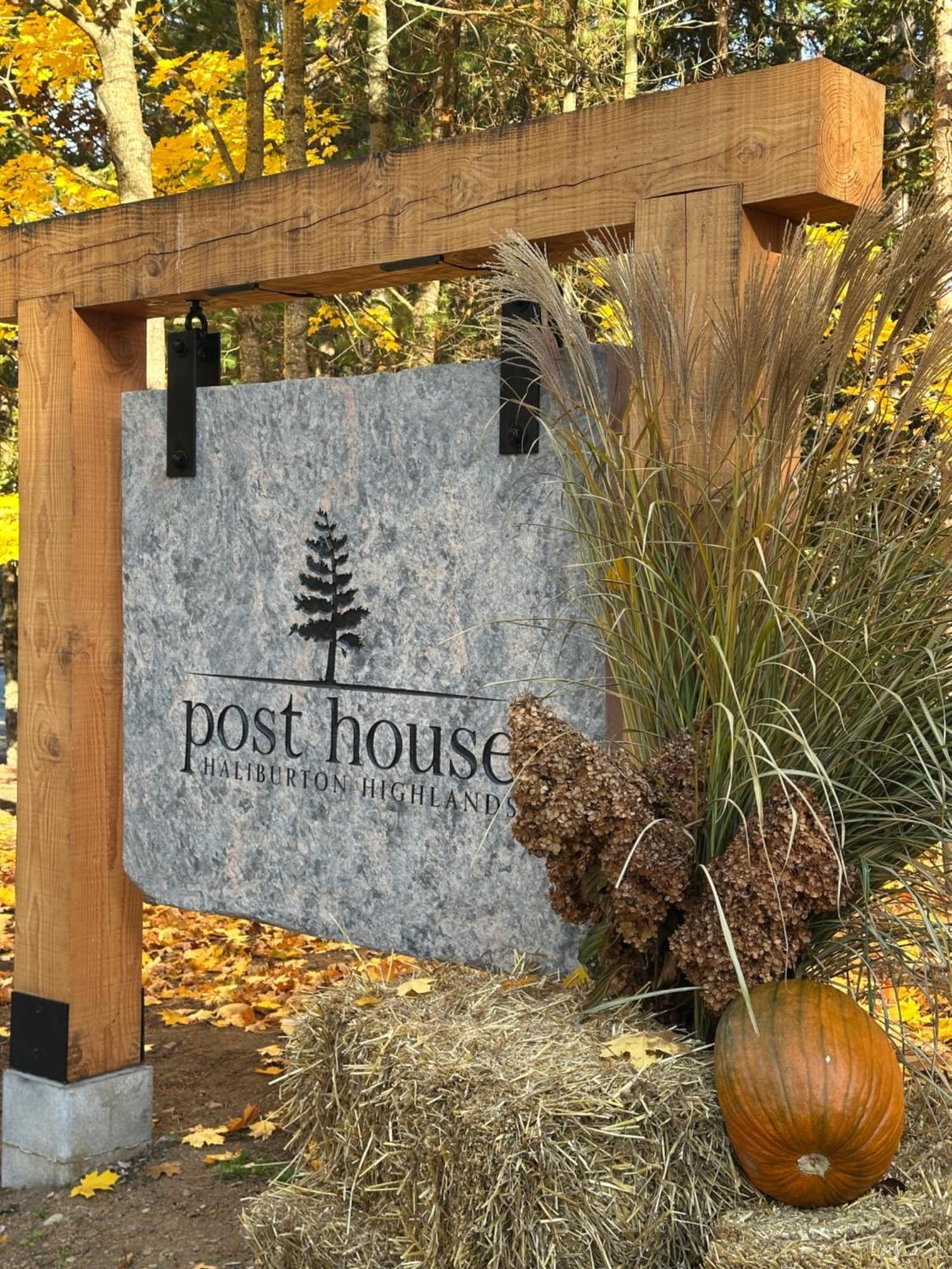 Hotel Haliburton Post House Minden Exterior foto